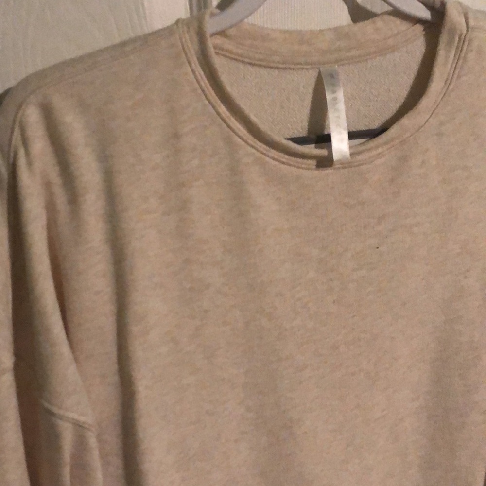Cropped Sweatshirt - Picture 3 of 3